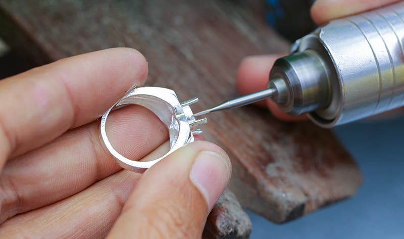 What Are the Different Types of Jewelry Settings?