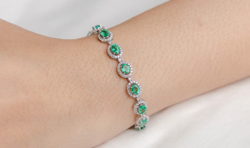Green Stone Bracelets Worth Wearing on Repeat
