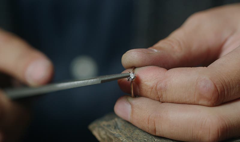 Jewellery Repairs 101: 6 Common Damages to Look Out For Angara UK