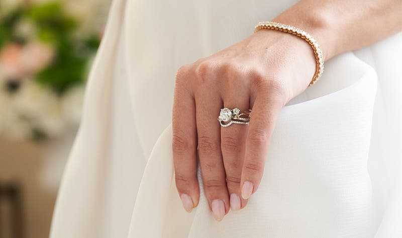 How to Wear Your Wedding Ring Set: A Guide to Stacking