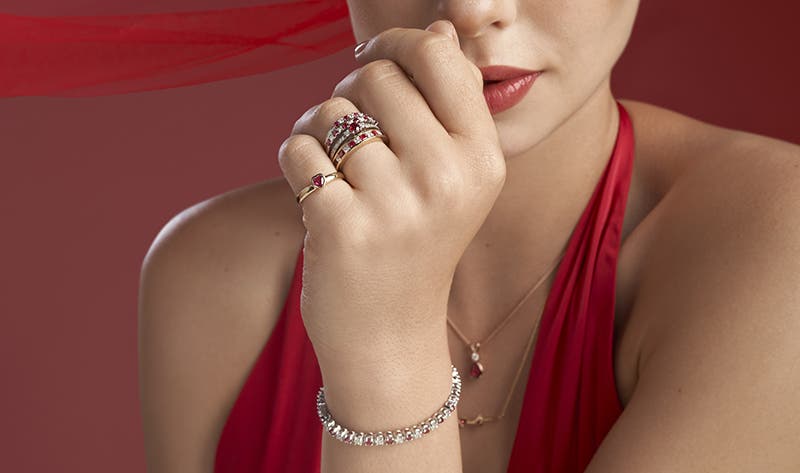 Jewelry Trends 2026: 5 Iconic Comebacks We Absolutely Love