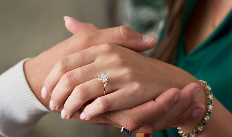 Propose With Our Most Exquisite Lab Diamond Rings This Holiday