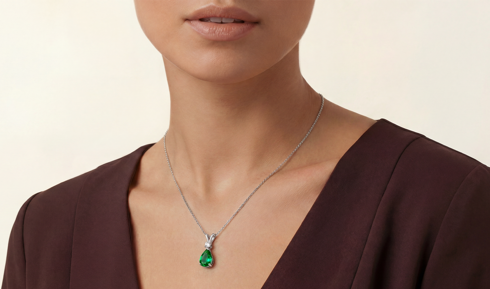 How to Choose the Best Teardrop Gemstone Pendant in a Prong Setting